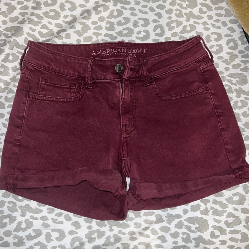 GREAT condition AEO midi shorts size 6!